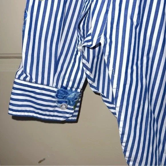 Calvin Klein Floral Embroidered Striped Long Sleeve Button Down Shirt Size Small - Picture 11 of 15